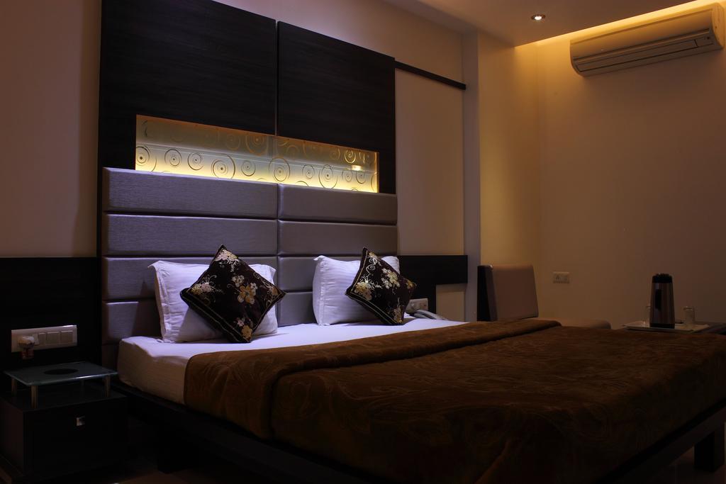 Hotel Apex Surat Værelse billede