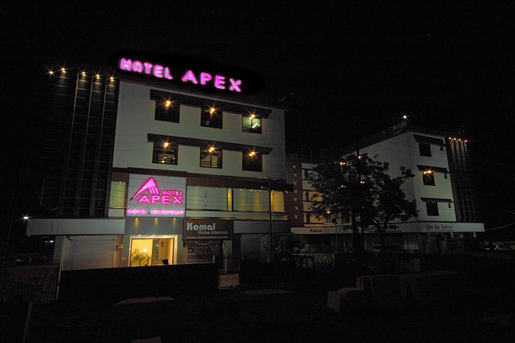 Hotel Apex Surat Eksteriør billede