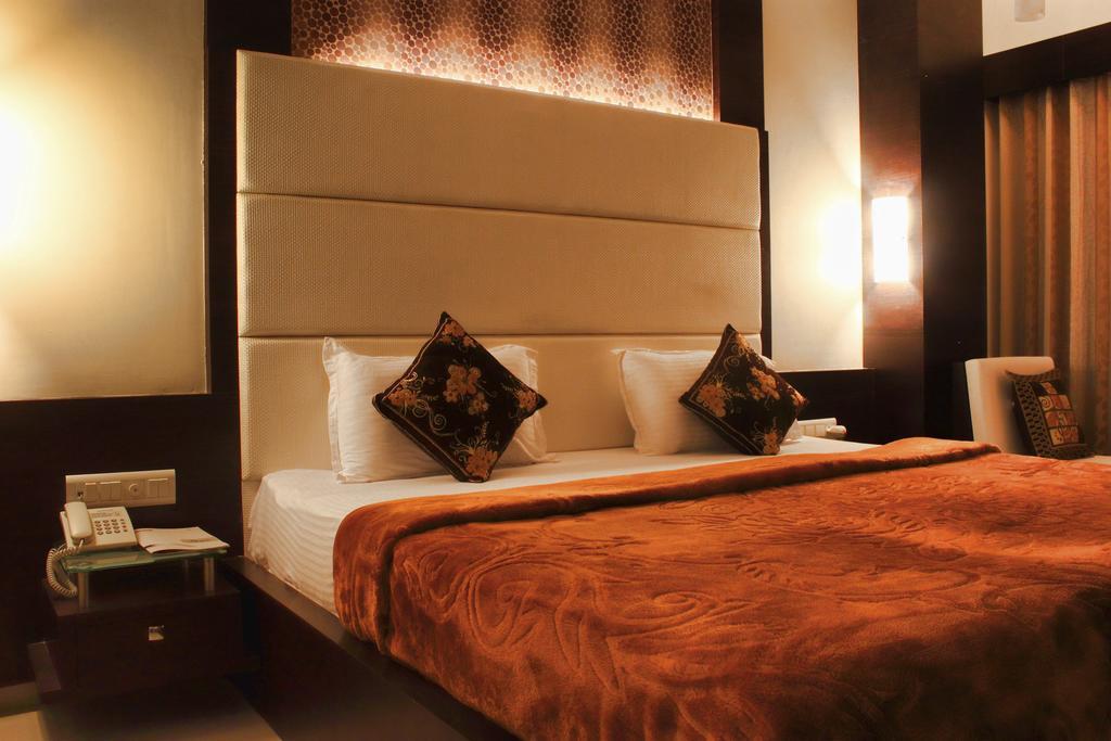 Hotel Apex Surat Værelse billede